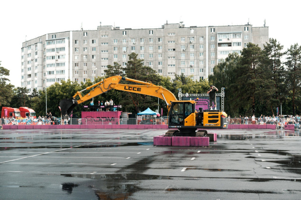 photo_5373007755654327538_y.jpg photo_5373007755654327538_y.jpg