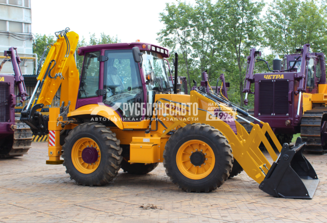 Купить Экскаватор-погрузчик ЧЕТРА СИТИ 3С в компании Русбизнесавто - изображение 2