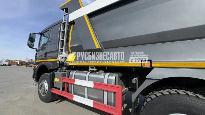 Купить Самосвал HOWO T5G 6x4 ( ZZ3257V384GE1 ) / 5.6*2.3*1.5 / 19 м3 / прямой / п.ч. 4.77 2024г.в в компании Русбизнесавто - изображение 8