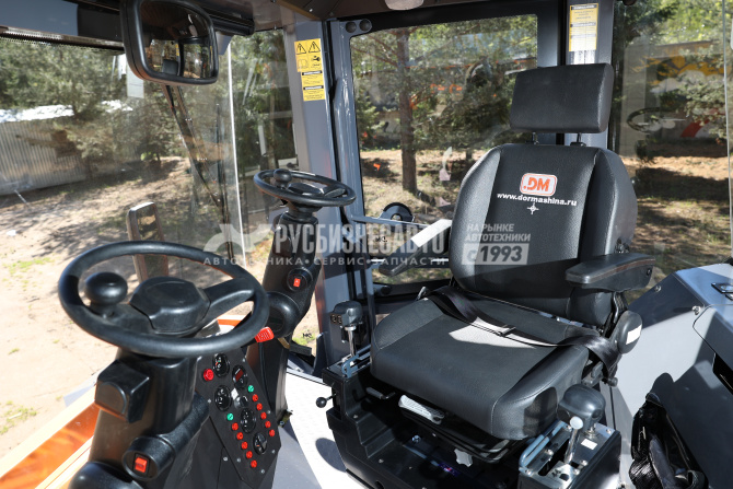 Купить Каток дорожный пневмошинный статический DM-13-SP (ММЗ) в компании Русбизнесавто - изображение 4