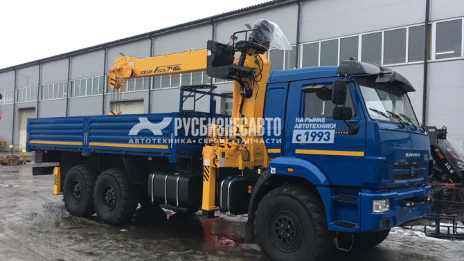 Купить КМУ КАМАЗ 43118-3971-48 (Евро-5) + SOOSAN SCS746L верх.упр.+борт сталь 6.2м. (со спалкой) в компании Русбизнесавто - изображение 1