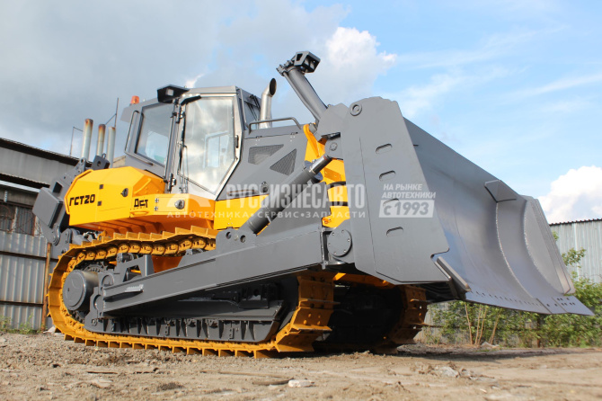 Купить Бульдозер ДСТ-Урал D20 – 37 тонн в компании Русбизнесавто - изображение 0